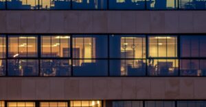 ساختمان‌های عمومی و اداری